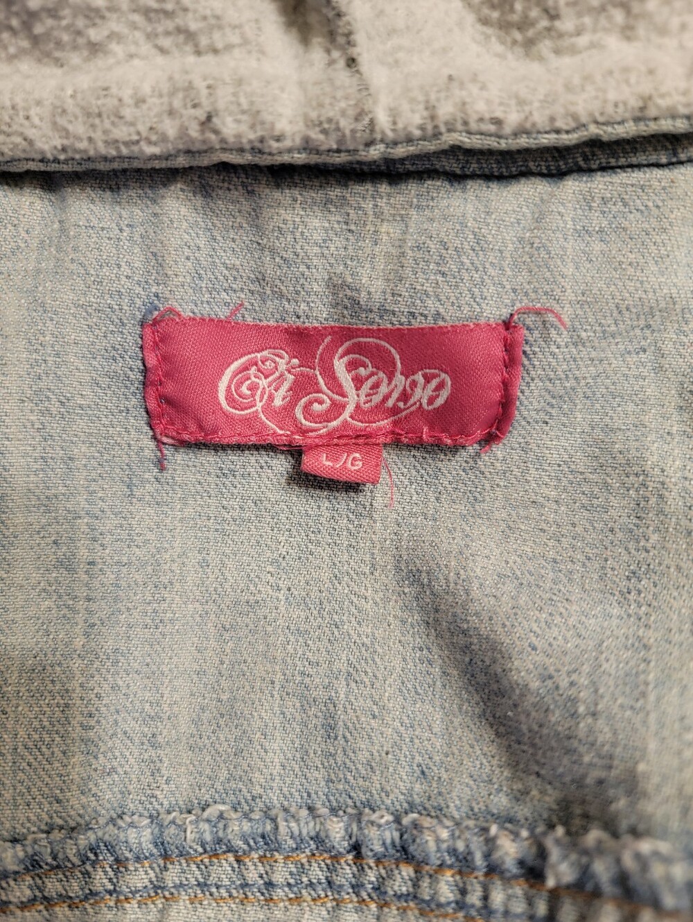 Ci Sono Cropped Denim Jacket Light Wash Distressed Hooded Sz L - Picture 4 of 5